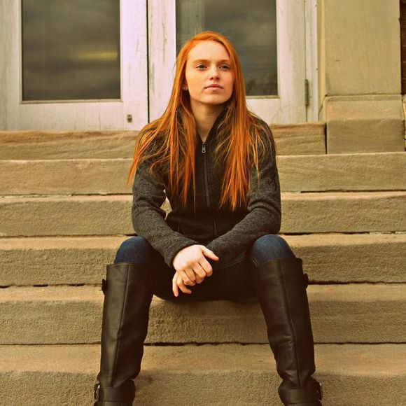 Meet your Posher, Sara - Picture 1 of 1